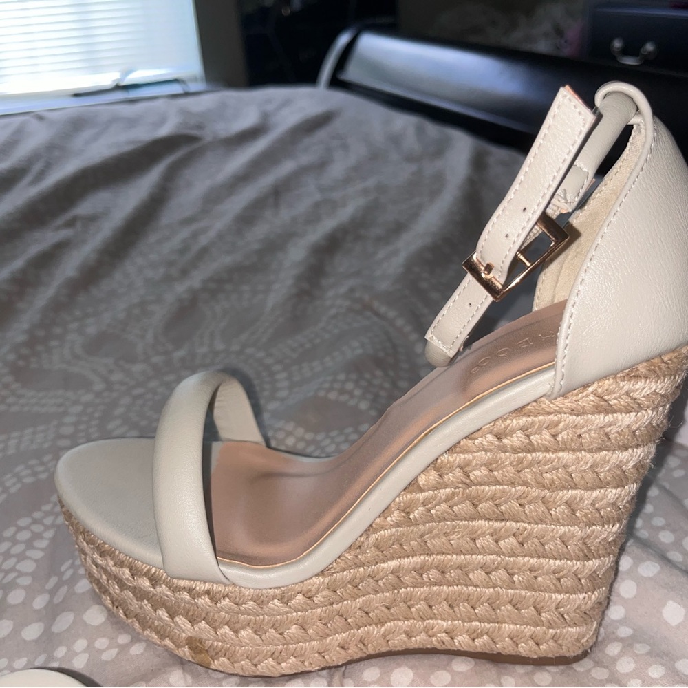 Wedges - Picture 6 of 6
